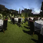Hotel Le Ceramiche Hotel