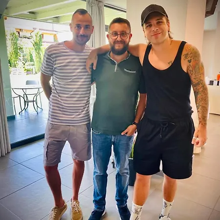 Le Ceramiche 4* מונטאלטו אופוגו
