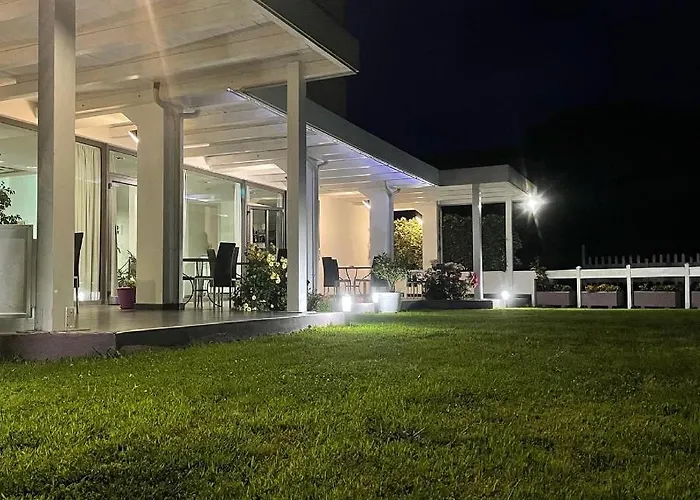 Le Ceramiche 4* 蒙塔尔托乌富戈