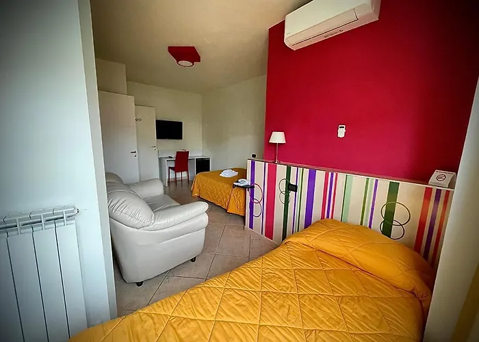 Le Ceramiche 酒店 蒙塔尔托乌富戈