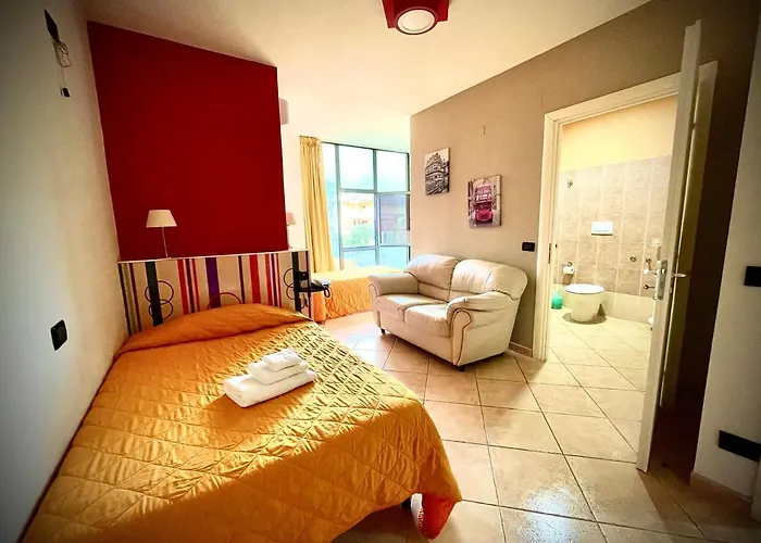 Le Ceramiche 4* 蒙塔尔托乌富戈