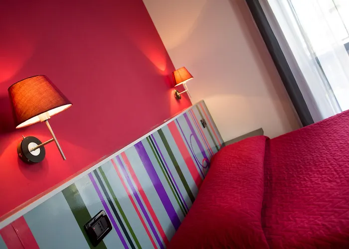 Le Ceramiche 酒店 蒙塔尔托乌富戈